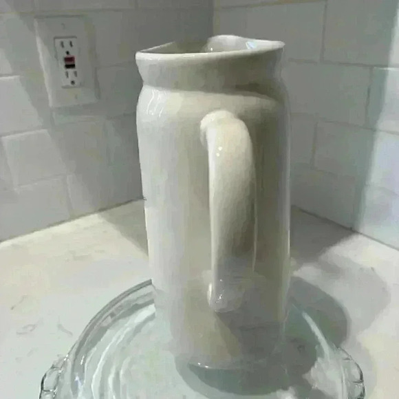 Rae Dunn Magenta Ivory Farmhouse POUR. Icon Graphic Beverage Carafe Pitcher Used - Picture 4 of 12